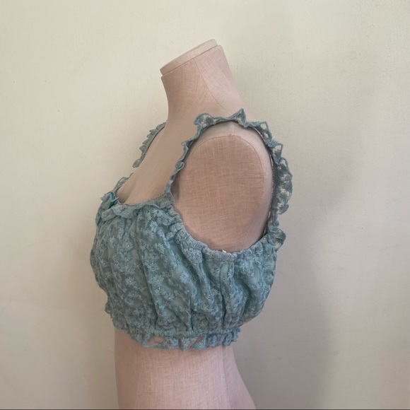NWT Forever 21 Floral Lace Blue Crop Top - Picture 4 of 7